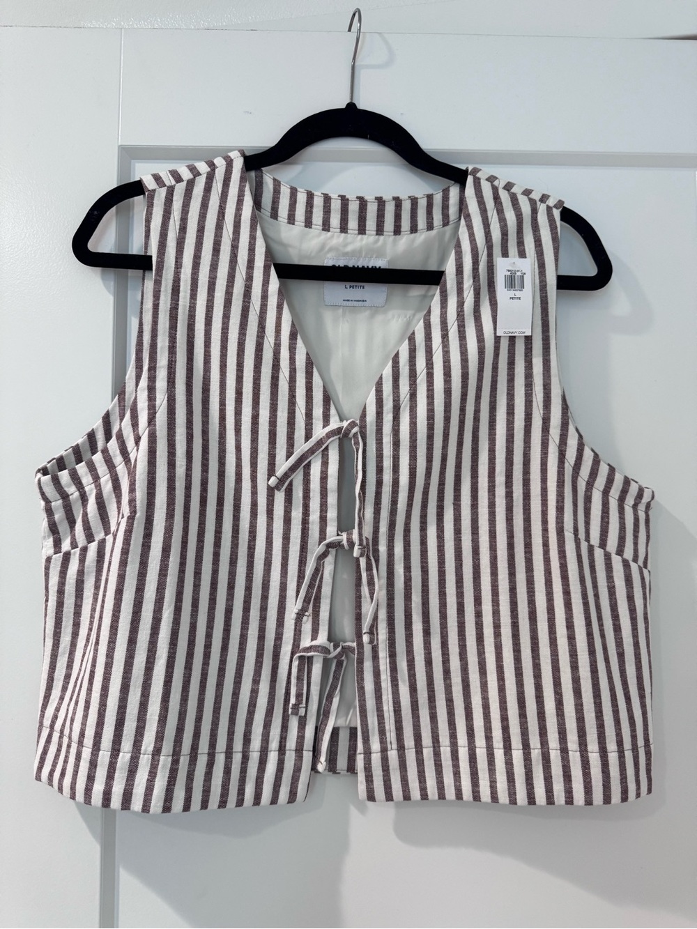 Old NavyWomen's Brown Stripe Cotton Vest